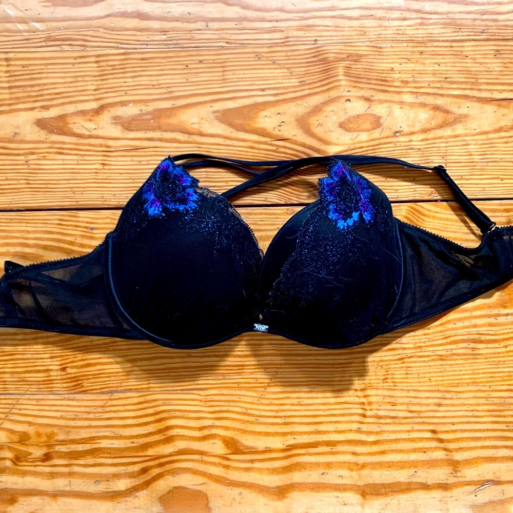 Victoria secrets bra
